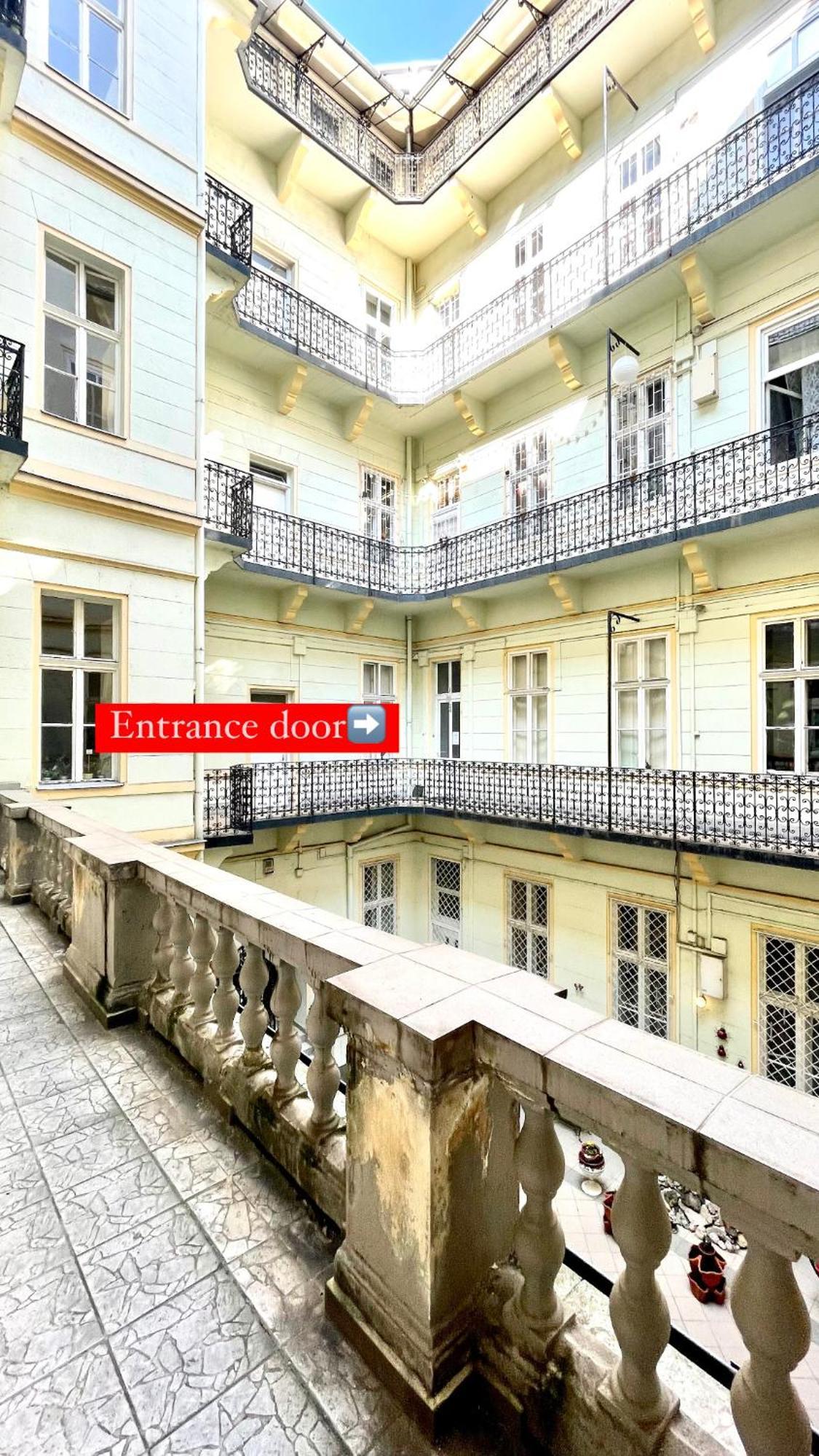 Amazing Swedish 3 Rooms Apartment In The City Center Budapest Exterior foto